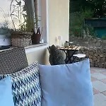 Cleo - Ein Raum - Bad Extern Apartmán *