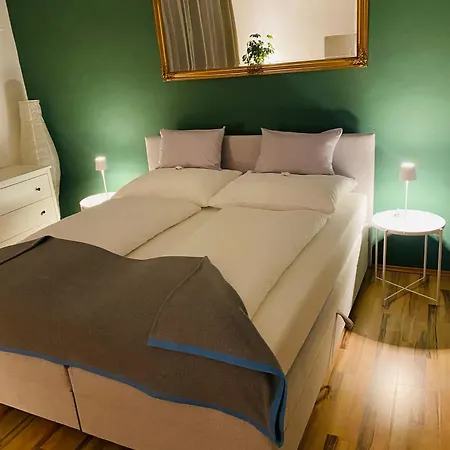 Apartment Cleo - Ein Raum - Bad Extern Pörtschach am Wörthersee