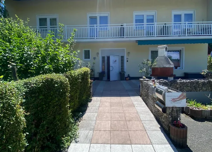 Apartament Cleo - Ein Raum - Bad Extern