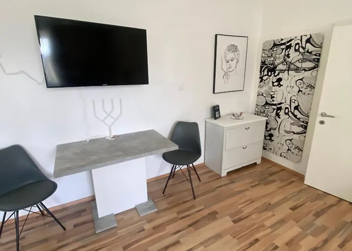 Apartament Cleo - Ein Raum - Bad Extern